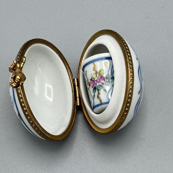 Vtg Limoges France Egg Shaped Hinged Trinket Box Floral Ribbon Thimble Inside - Picture 8 of 10